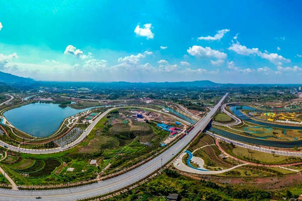 生態(tài)優(yōu)先 重慶高質(zhì)量繪就綠色發(fā)展基底.jpg