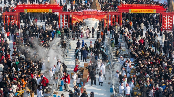 冰雪盛宴火熱開啟!中國讓“冷資源”釋放“熱動能” 冰雪盛宴火熱開啟!中國讓“冷資源”釋放“熱動能”